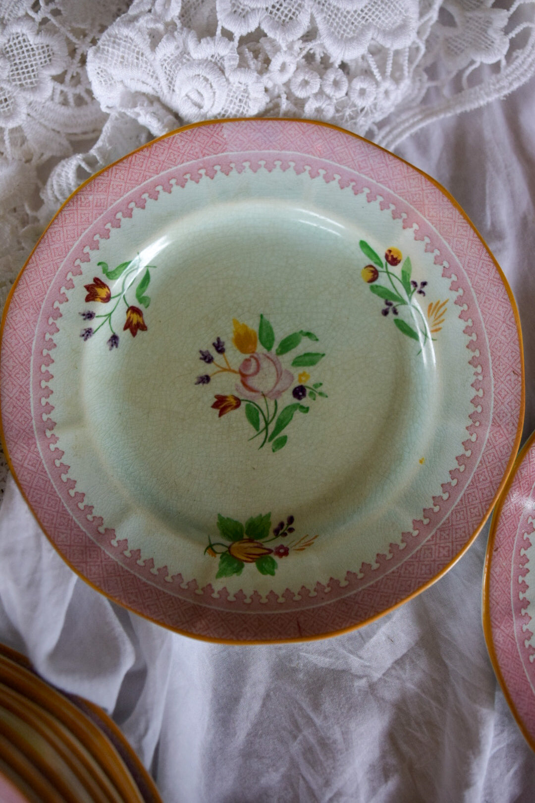 6st assietter 18cm Calyx Ware, Ironstone, Adams England