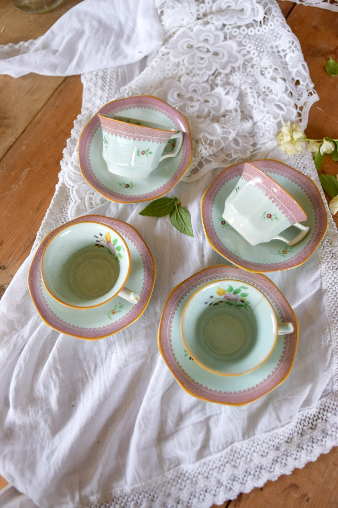 4st Kaffekopp med fat Calyx Ware, Ironstone, Adams England